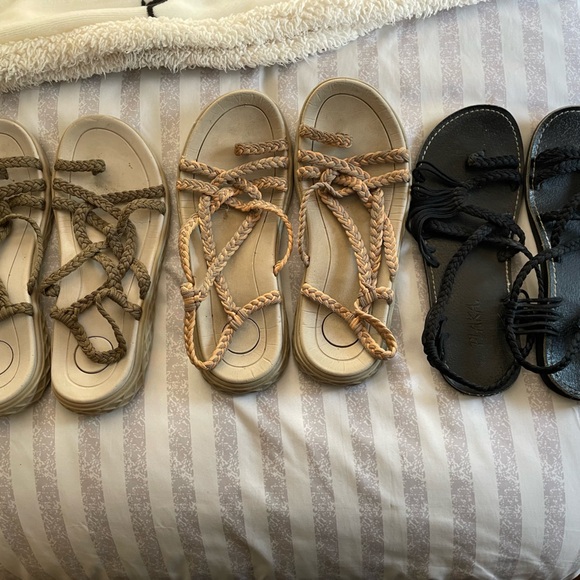 Stylish Women's Sandals - Black, Tan, Olive - Picture 1 of 4